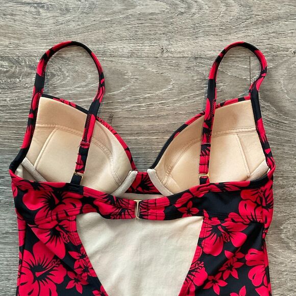 Victoria's Secret Floral One Piece Swimsuit Vintage Black‎ Red Hibiscus Size 6B - Picture 4 of 7